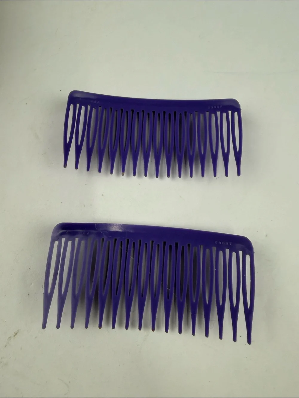 VTG Goody 80s Hair Combs Clips Pair Purple